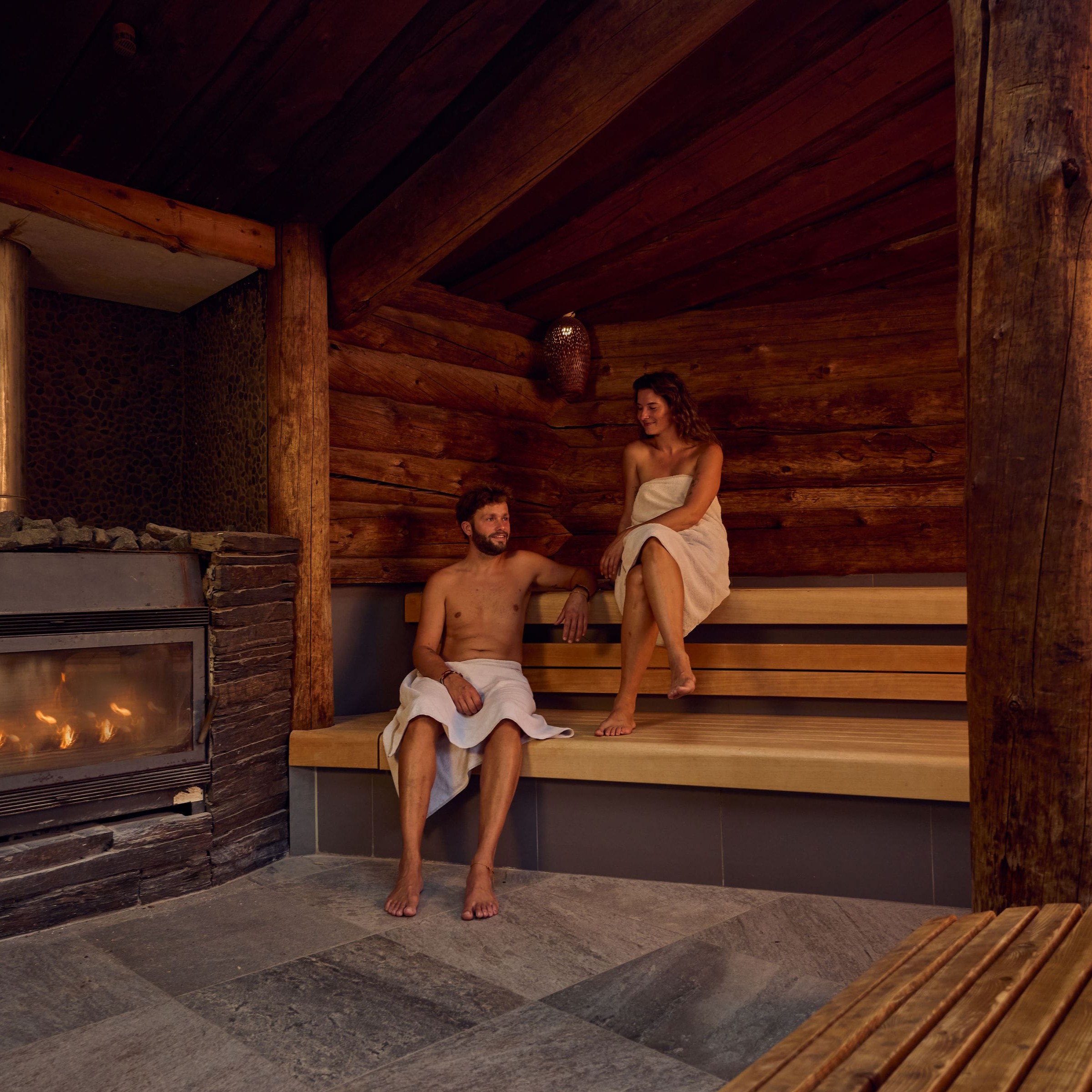 FRB-HoutvuurSauna-01-min