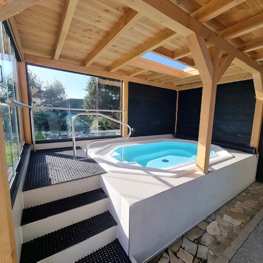 thumbnail_SuperLux - 8C3FC96F-681C-40B7-8D3A-6E15319917FA