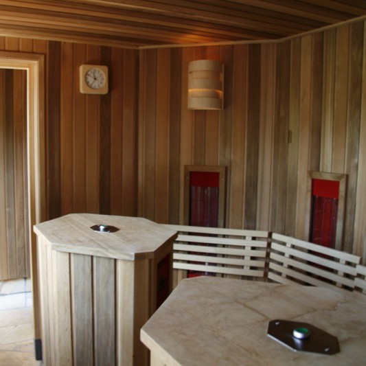 thumbnail_SuperLux - 8F0C5FFB-2B7C-4A06-B6C6-B1274E5B292A