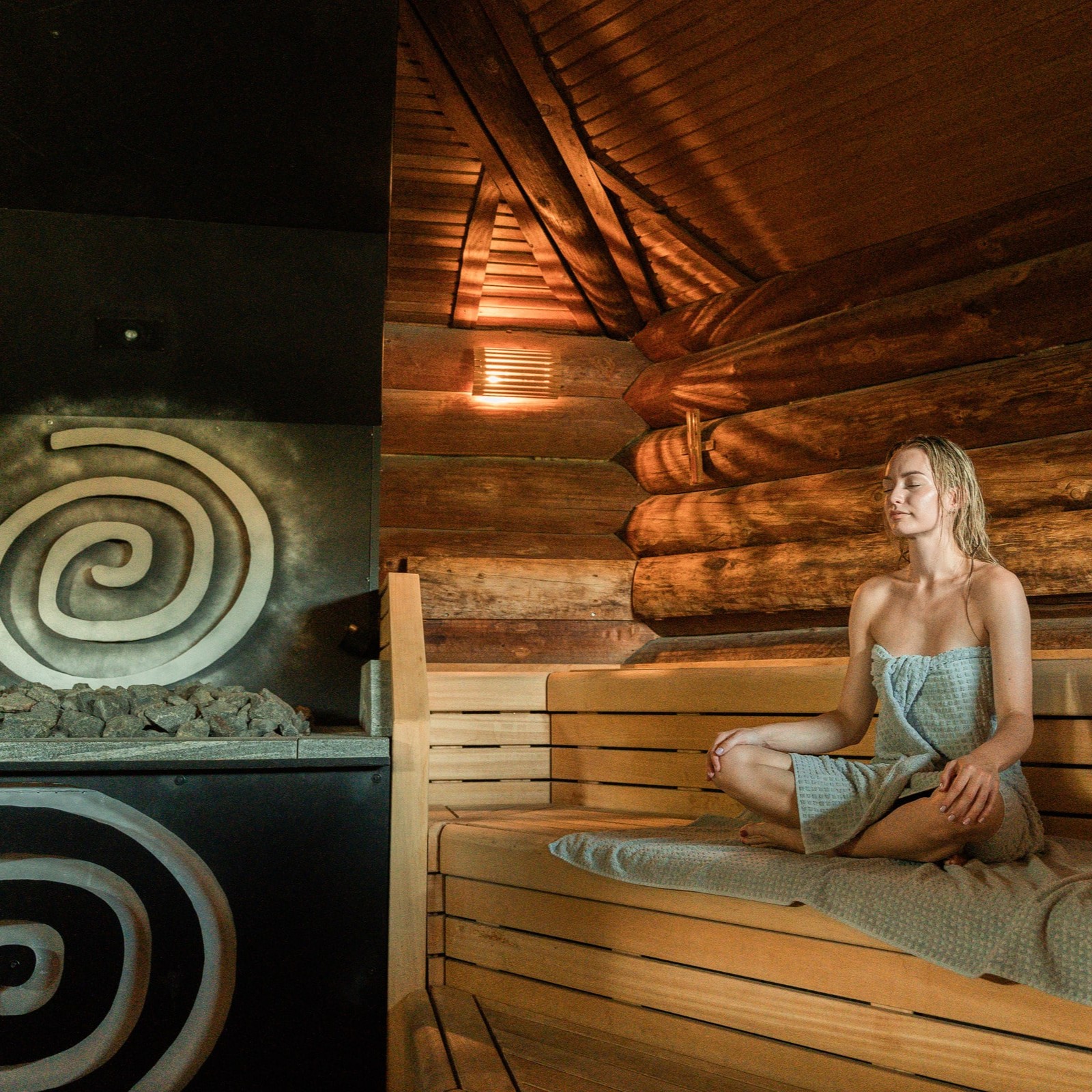 Thermen &BeautyLeeuwerikHoeve-Stammensauna-Rechtenvrij