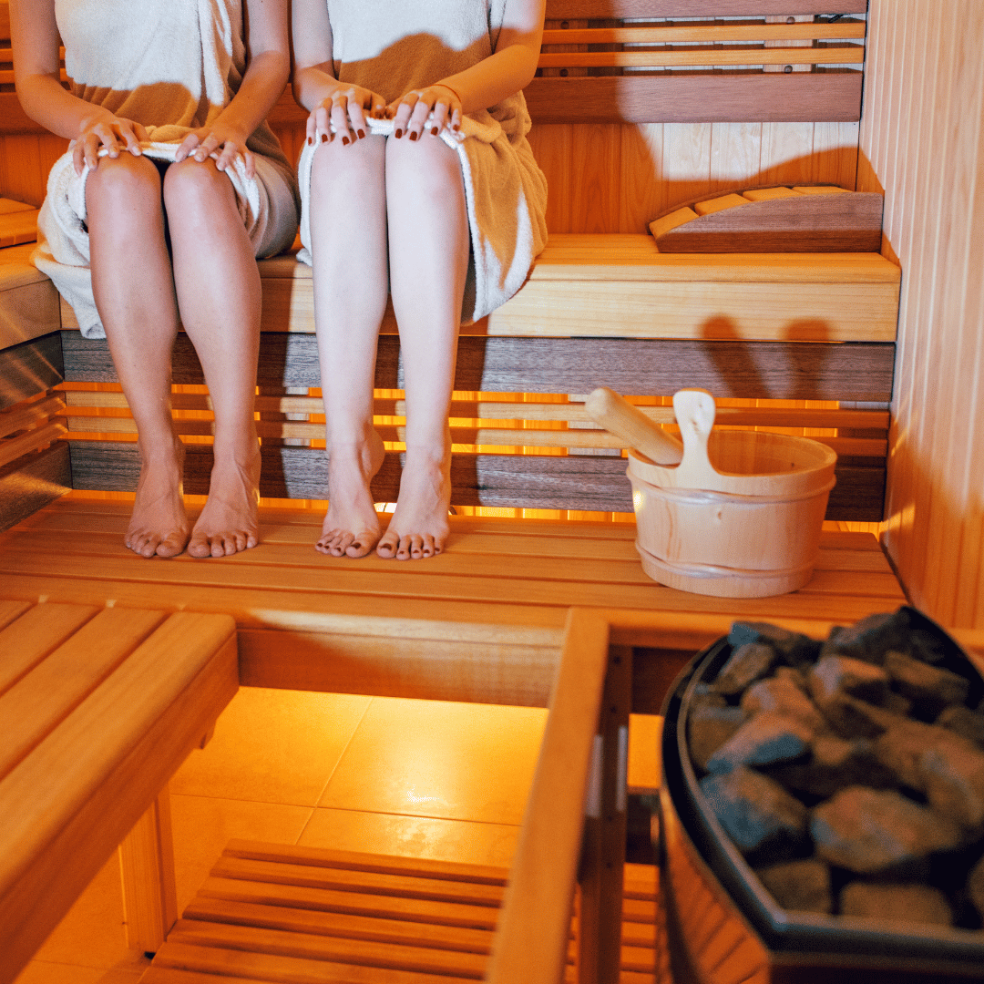 vrouwen in de sauna